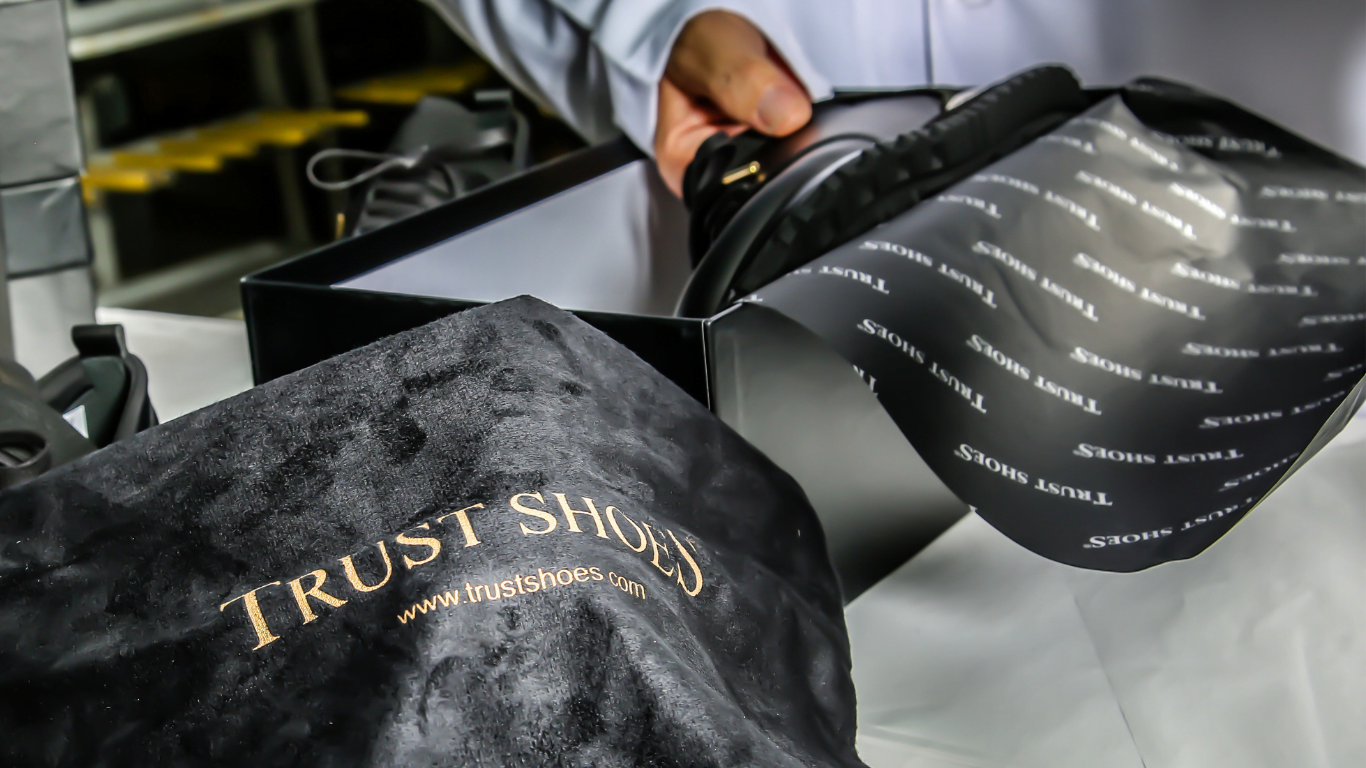 Trust Shoes Men Erkek Casual Ayakkabı İmalatı Teslimat